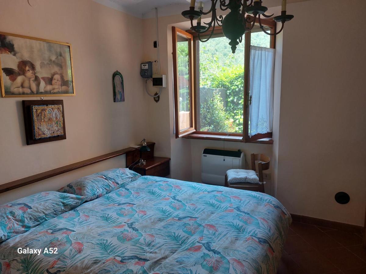 Al Lago Nel Verde Apartman Piediluco Kültér fotó