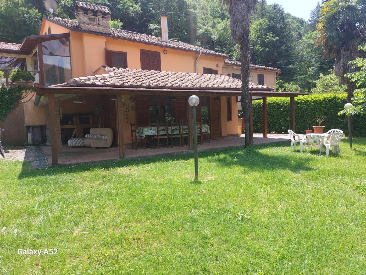 Al Lago Nel Verde Apartman Piediluco Kültér fotó