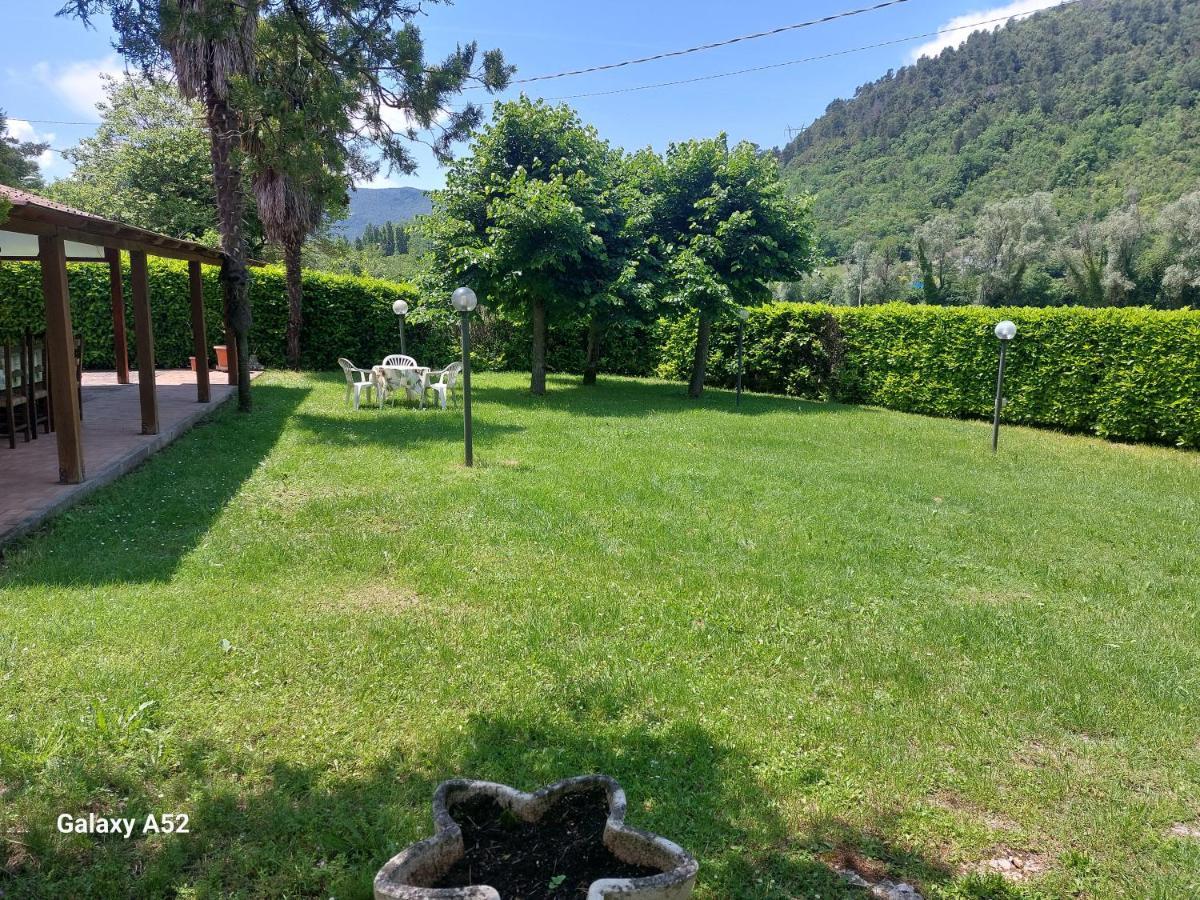 Al Lago Nel Verde Apartman Piediluco Kültér fotó